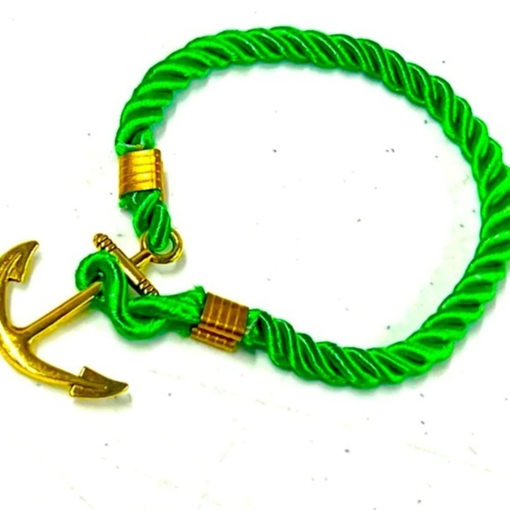 St Patrick’s Day Boutique Nautical Gold, snd White anchor bracelet